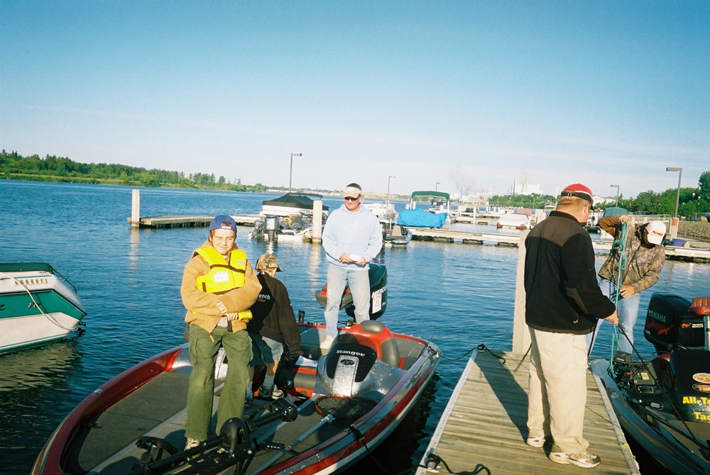 F1020022