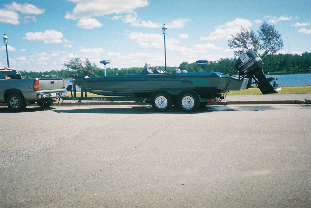 F1070002